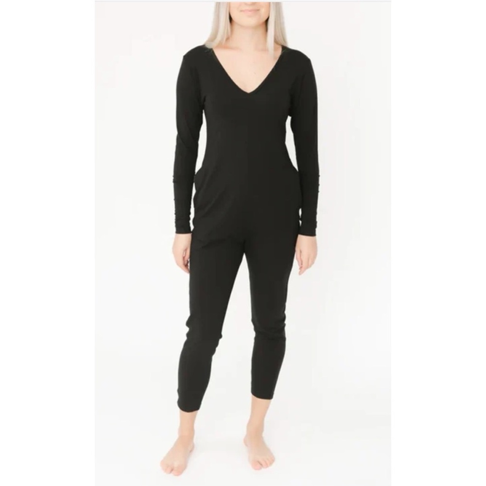 Black V-Neck Long Sleeve Jumpsuit